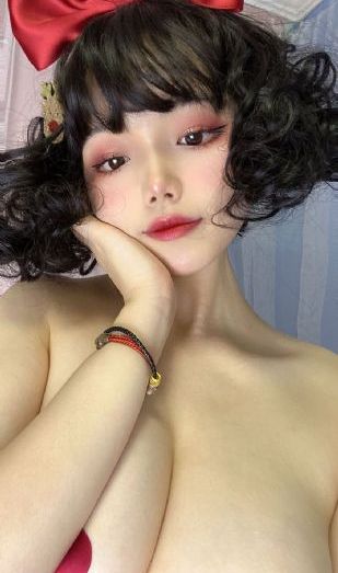 男女亲嘴的视频_高清直播在线观看