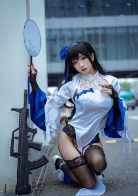 同学新婚夫妇换交换_HD免费在线播放